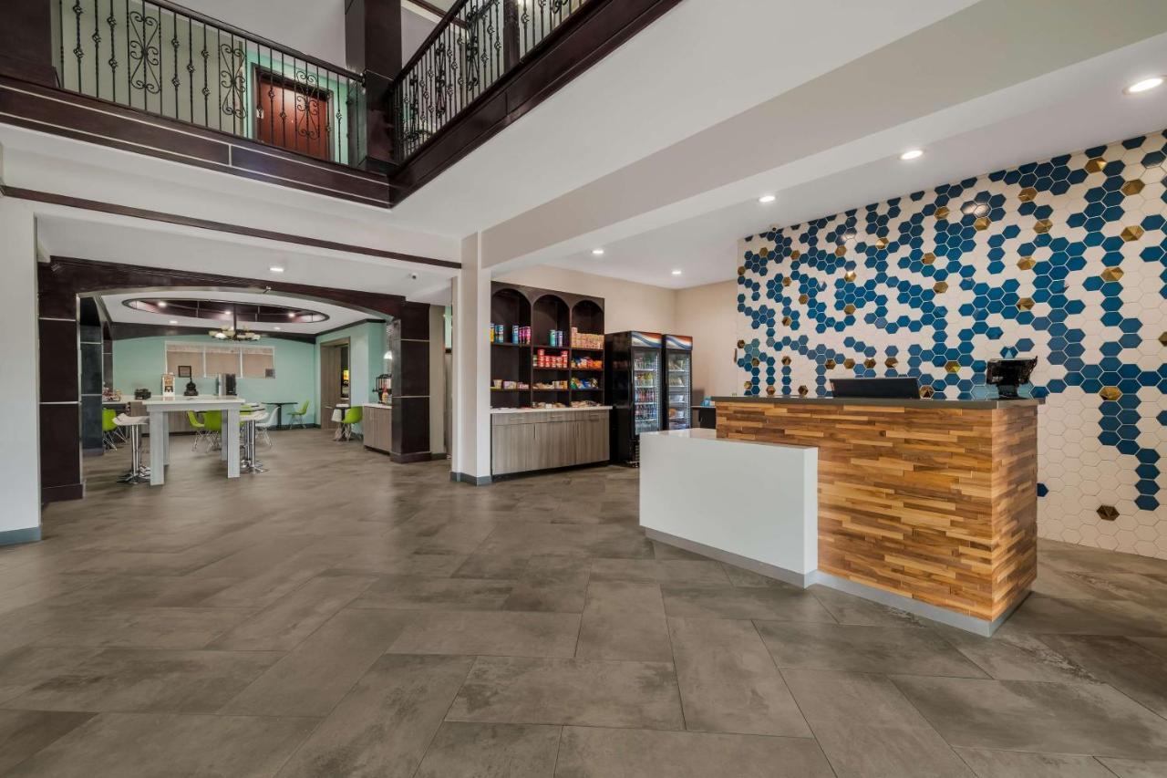 Best Western Bowie Inn & Suites Esterno foto