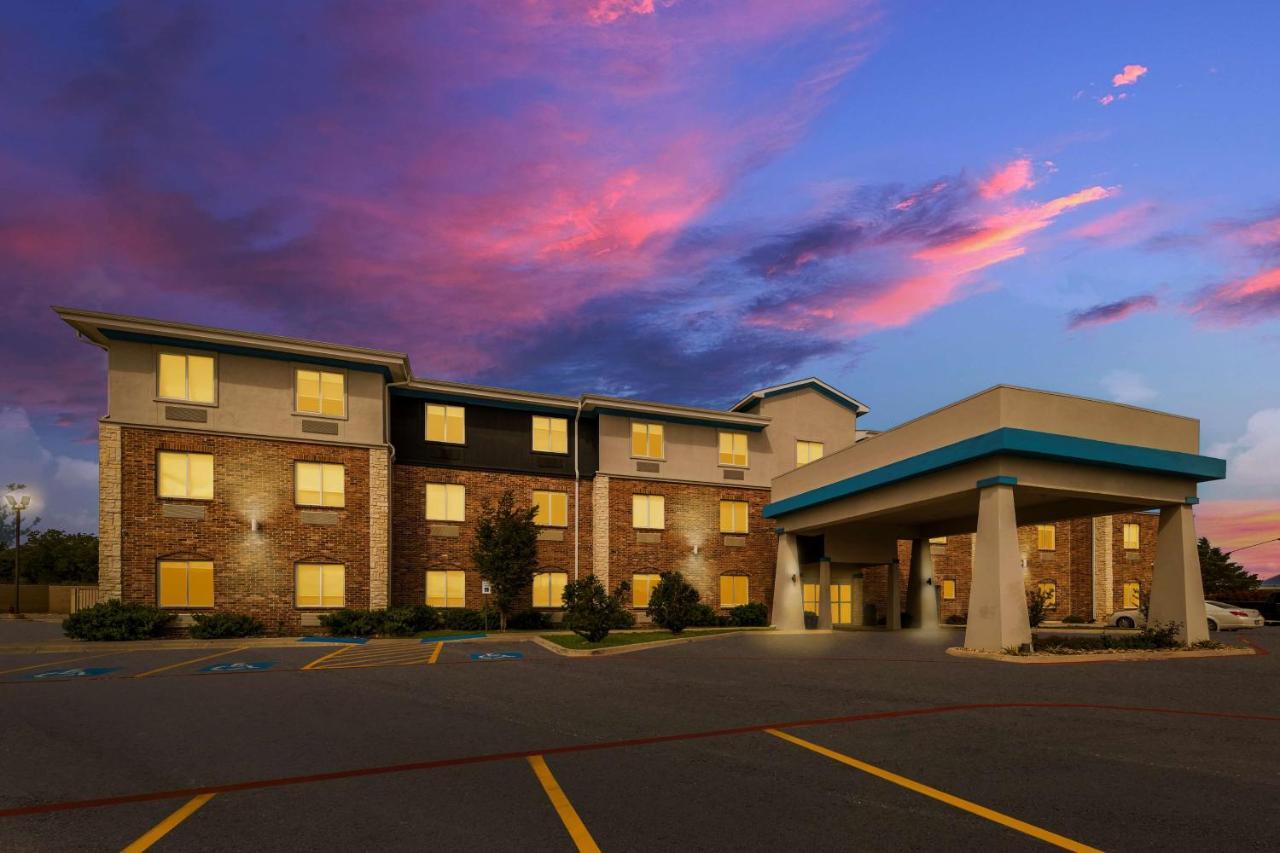 Best Western Bowie Inn & Suites Esterno foto